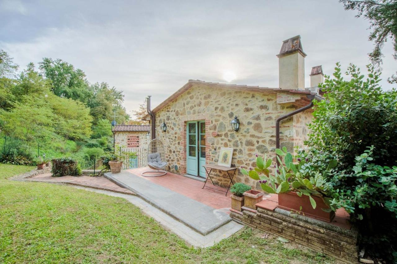 Villa Veranda, A Romantic Farmhouse With Pool Larciano Exterior photo